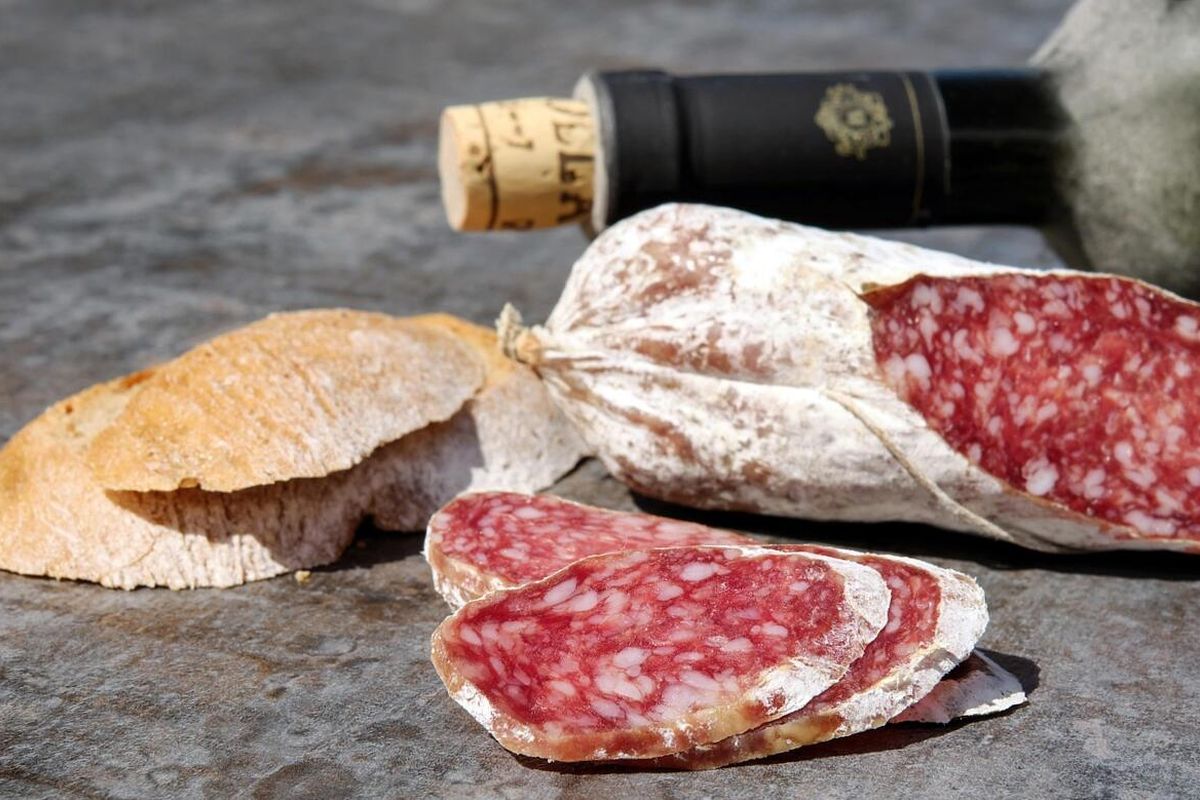 Olasz ízek a konyhádban: kolbász és szalámi készítése otthon