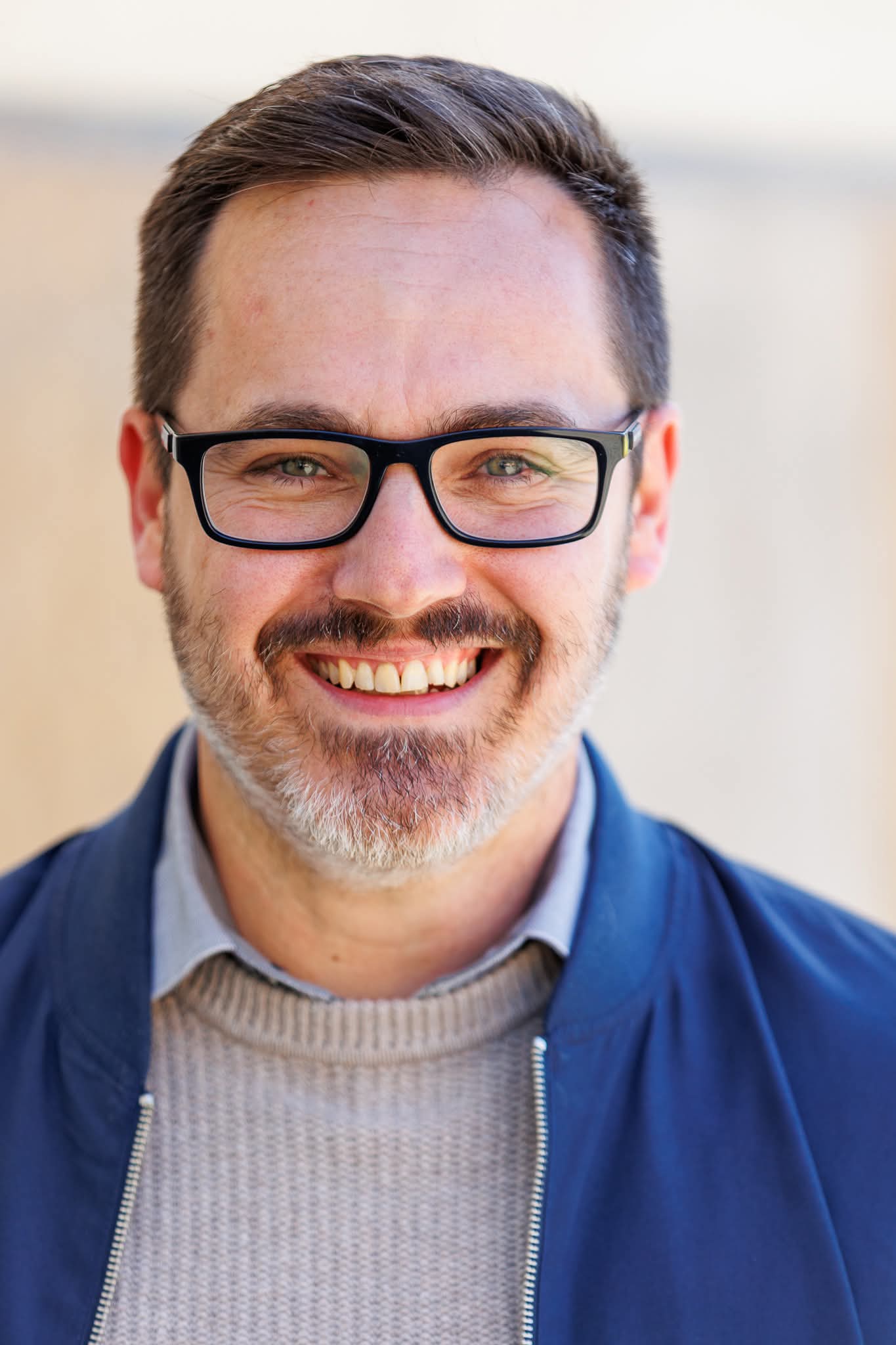 Muhari Gergely, a Tisza Párt képviselője történelmi felhatalmazással kezdi meg a munkát