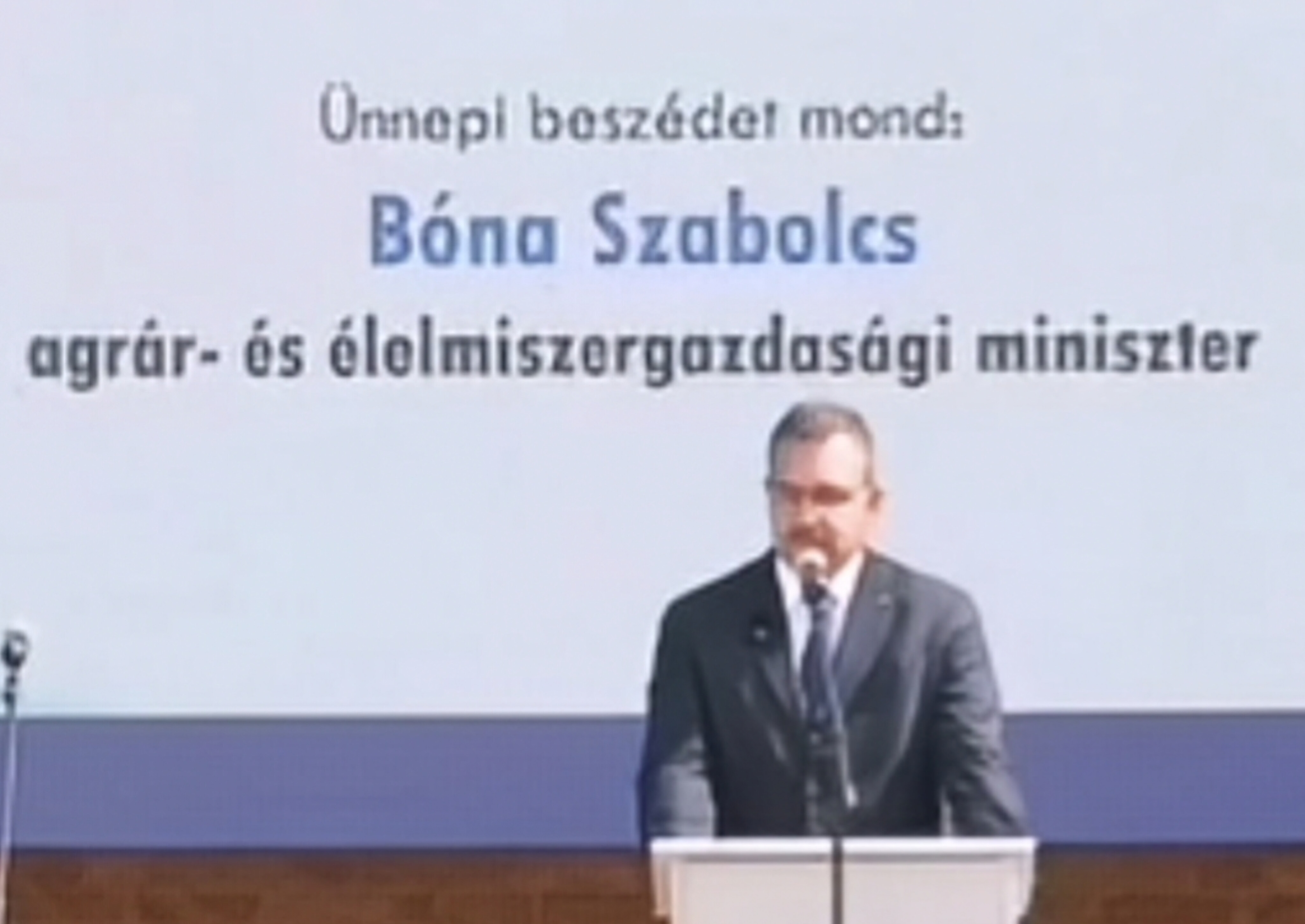 Bóna Szabolcs agrár- és élelmiszergazdasági miniszter nyitotta meg az országos agrárszakképzési tanévévet Nagykőrösön