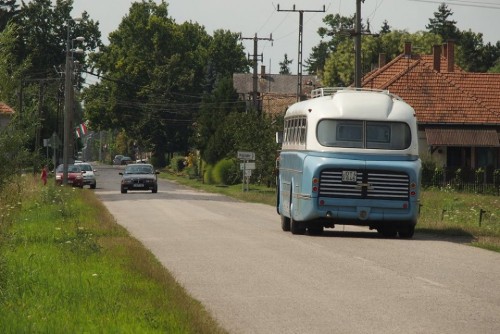 90 éve indult először autóbusz járat Kocsérról Egy IKARUS 55 –elnosztalgiáztunk