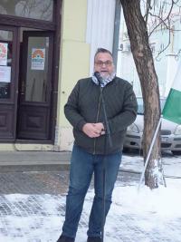 „Dolgozzanak a fideszesek 400 órát”
