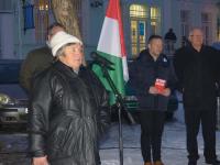 „Dolgozzanak a fideszesek 400 órát”