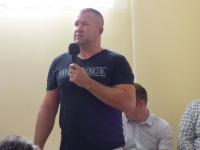 A MEGJELENTEK MEGSZAVAZTÁK A JOBB NAGYKŐRÖSÉRT PROGRAMJÁT