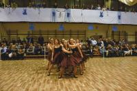 Grease a Toldi szalagtűzőjén