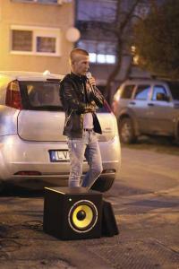 A köszönet a tapsolókra is pozitív hatással van