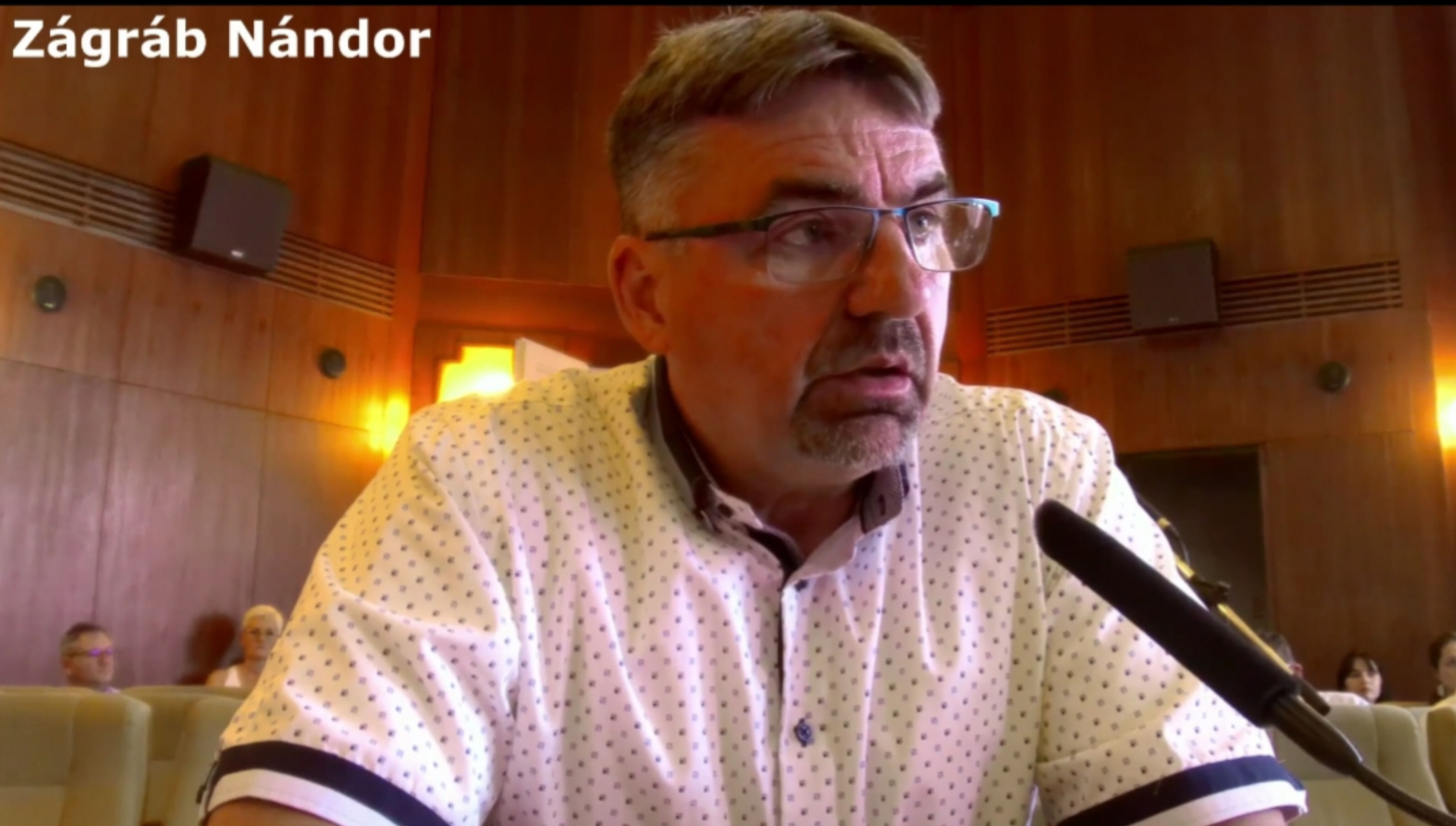 A forgalomból kivont autó esete: Zágráb Nándor szerint a nagykőrösi fideszes vezetők kibúvókat keresnek