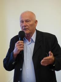 „Rendszerváltó hangulatban”