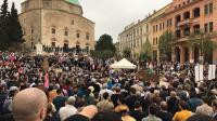 MI VAGYUNK A TÖBBSÉG!